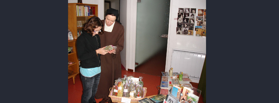 soeur avec une cliente